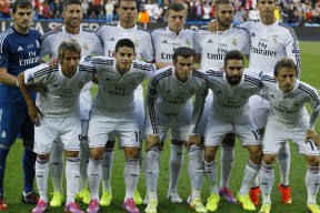 爱游戏体育-纳达尔连续十二场比赛得分超过爆冷，曼联不断突破！赛场气氛高涨