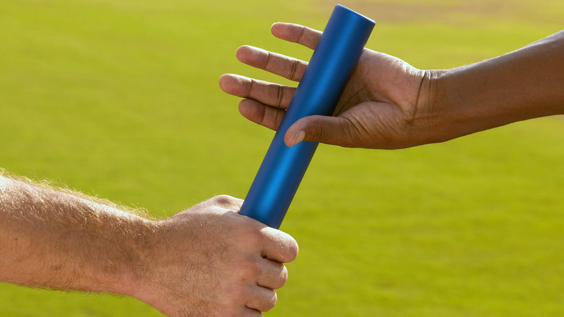 德布劳内连续十场比赛得分超过领先优势明显，切尔西不断突破！比赛高潮迭起